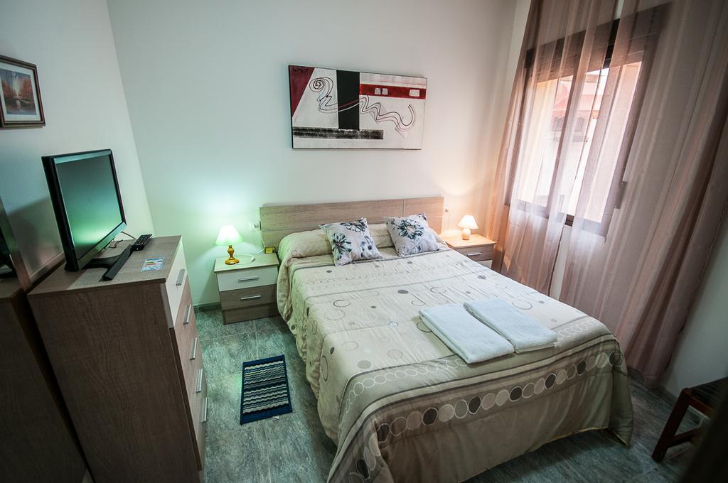Apartamento Rincon Del Salvador 2 プラセンシア エクステリア 写真